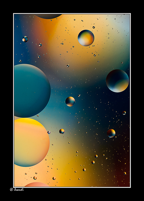 Colours of oil and water