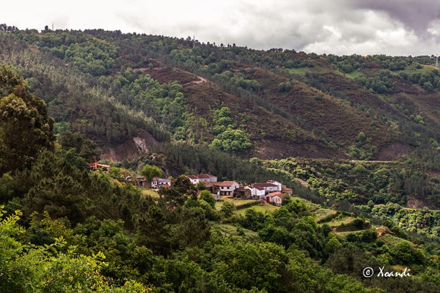 Aldea en la Ribeira Sacra (Galicia)